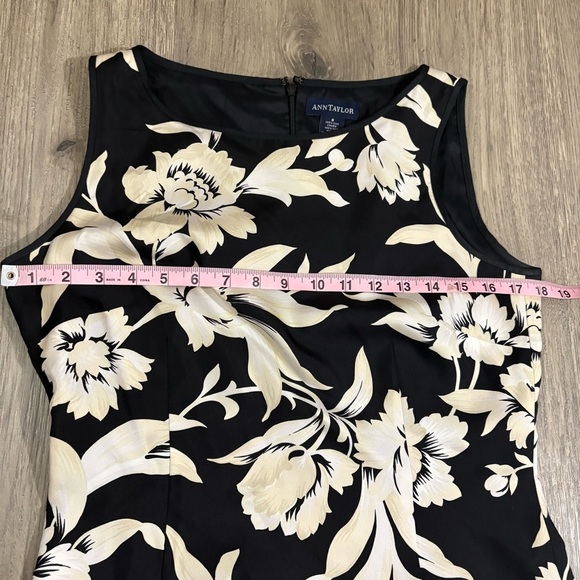 Ann Taylor 100% Silk Black Cream Floral Sleeveless Dress Sz 8 Classic Preppy - Picture 8 of 8